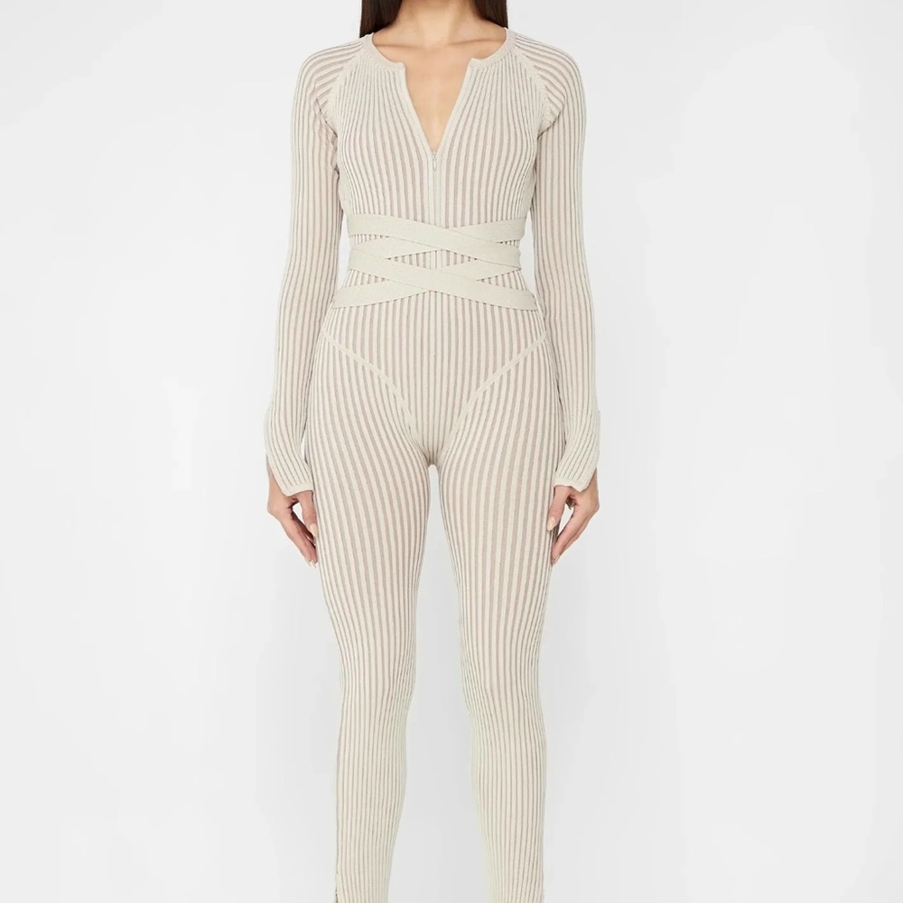 - Manière de Voir Jumpsuit